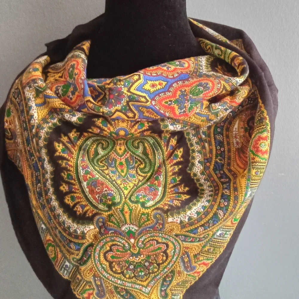Vibrant Paisley Print Scarf 100% Acrylic Square Shawl Made in‎ Japan